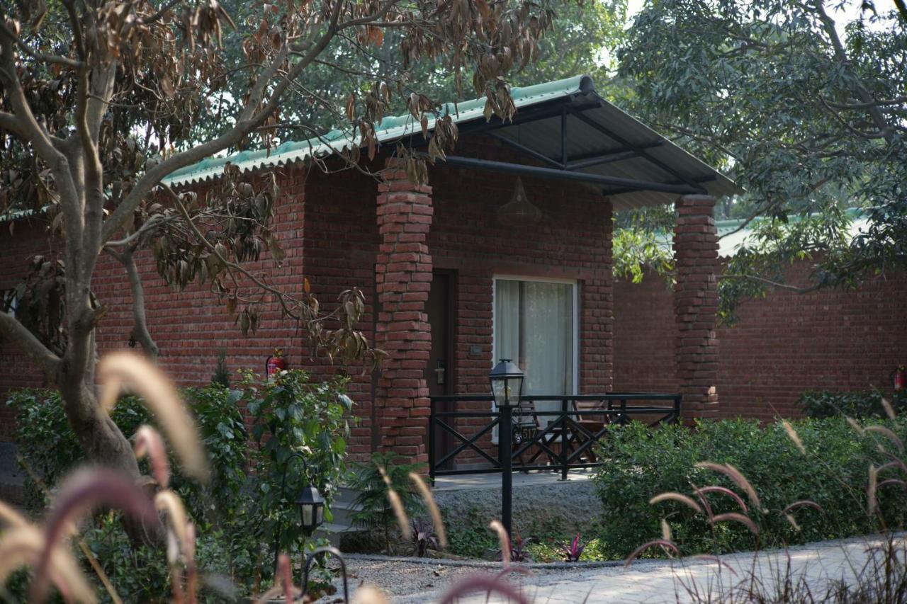Mango Tree Resorts Siyana Exteriör bild